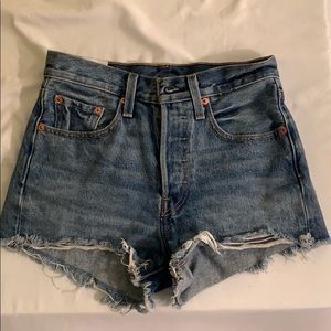 Levi’s 501 high rise short shorts